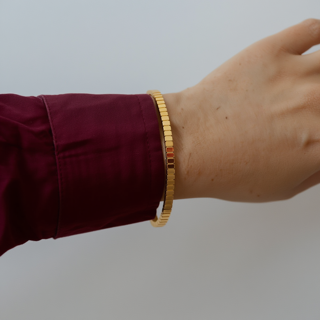 Elise Bangle