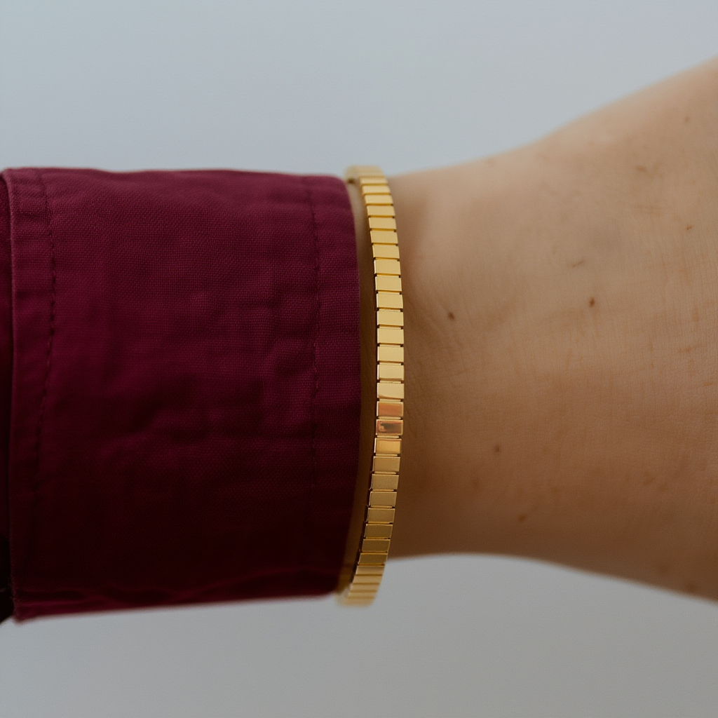 Elise Bangle
