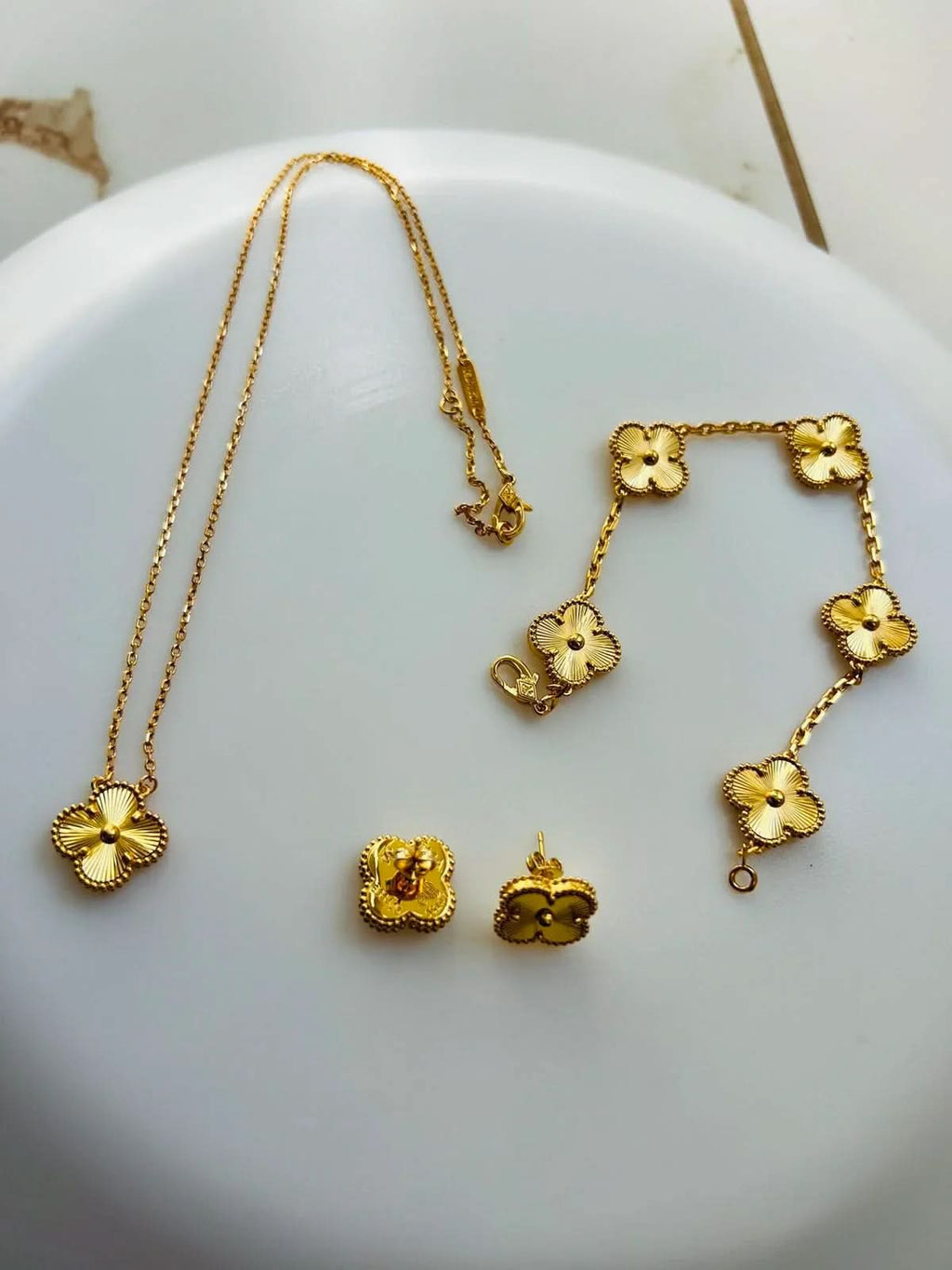 Clover Trio Set