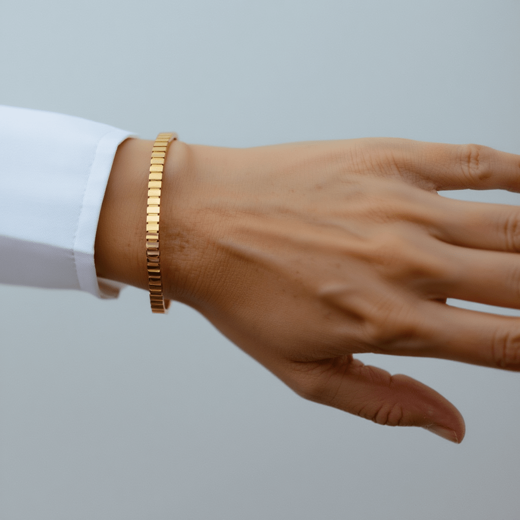 Elise Bangle