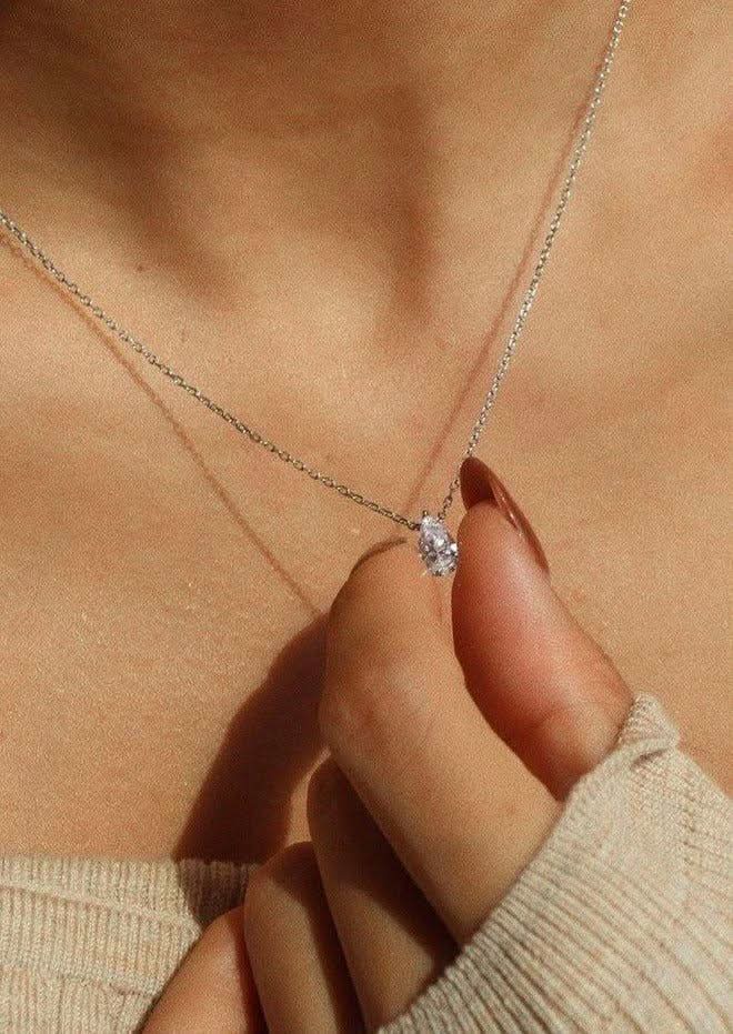 Iriss Necklace Pear - Silver