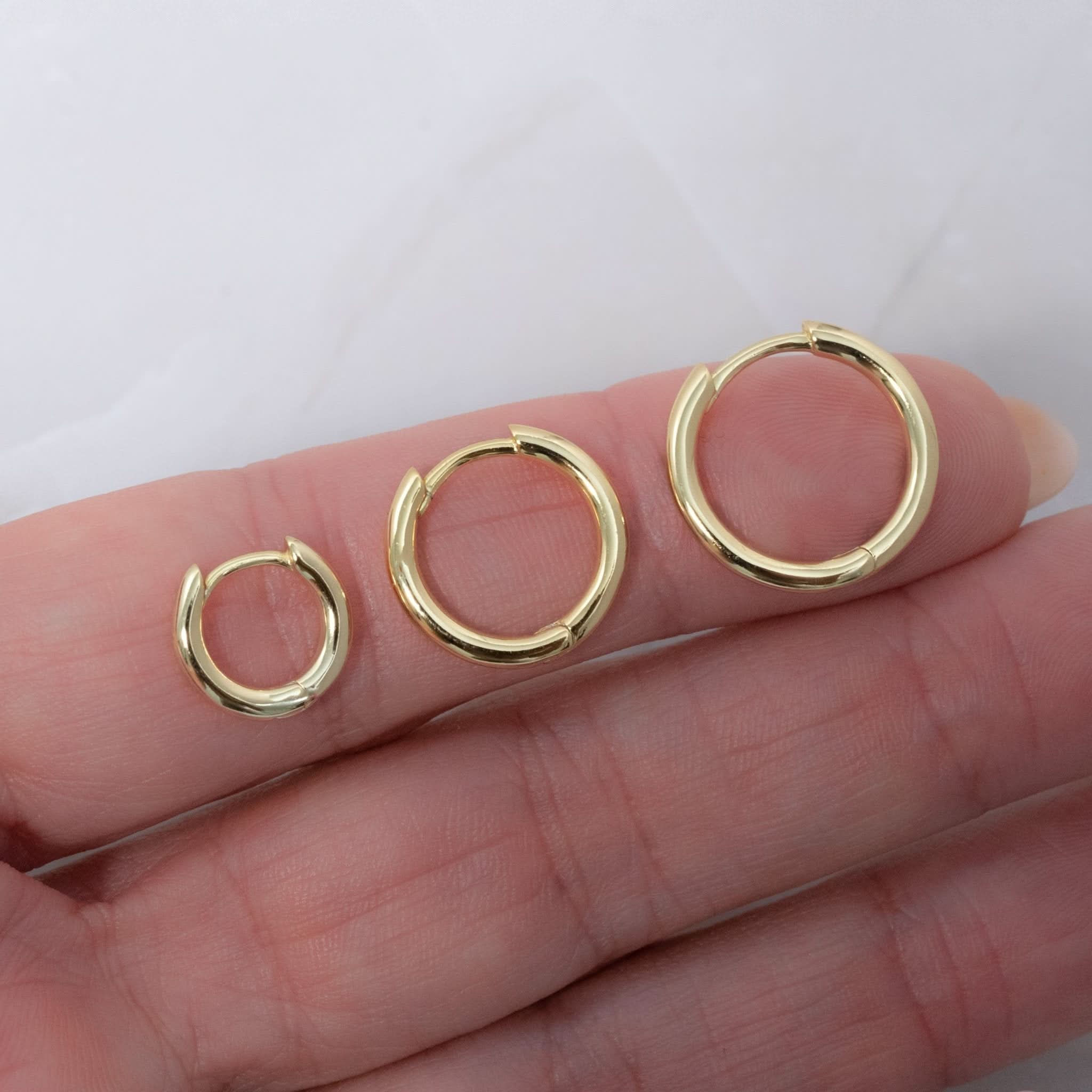 Minimalist Small Hoop Earrings