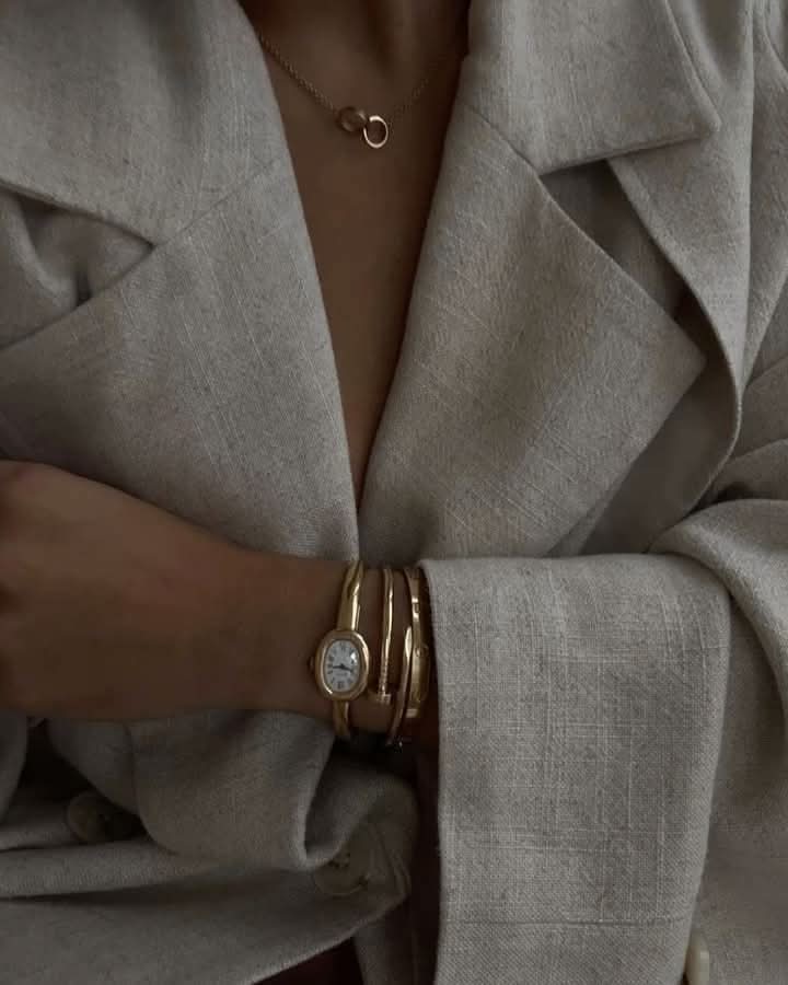 Naidu Oval Watch Gold