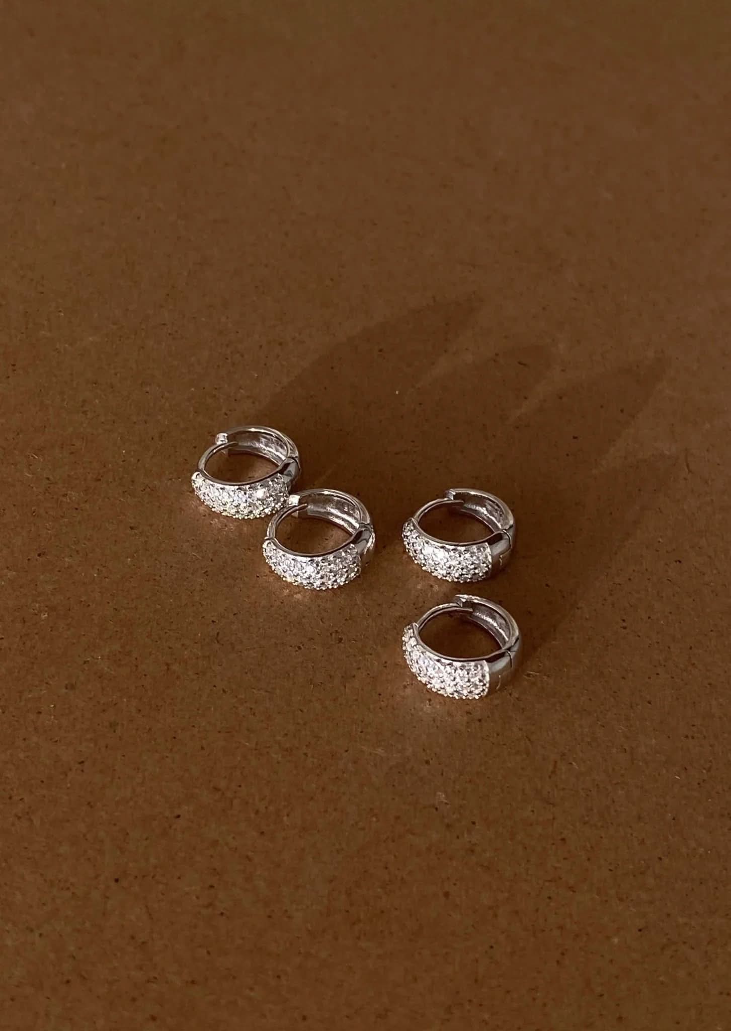 Zaya Huggies - Silver