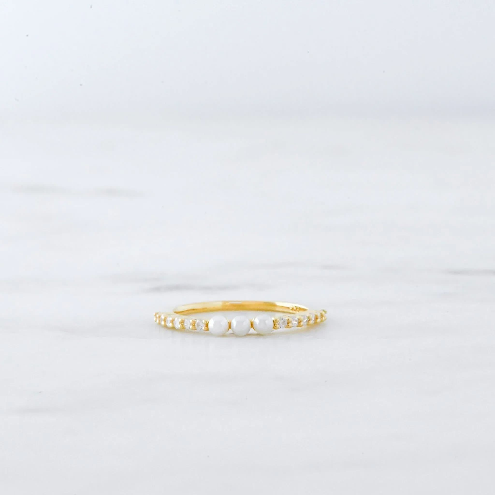 Three Pearl Ring